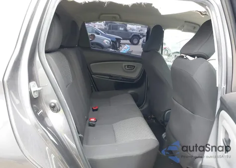 2017 Toyota Yaris Le z USA, uszkodzony, nr VIN VNKKTUD38HA074405